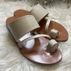 New FIND.INNIS SANDALS💋